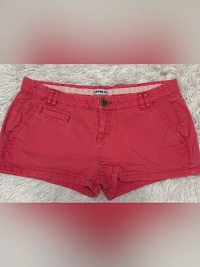 Express Women's Coral Shorts